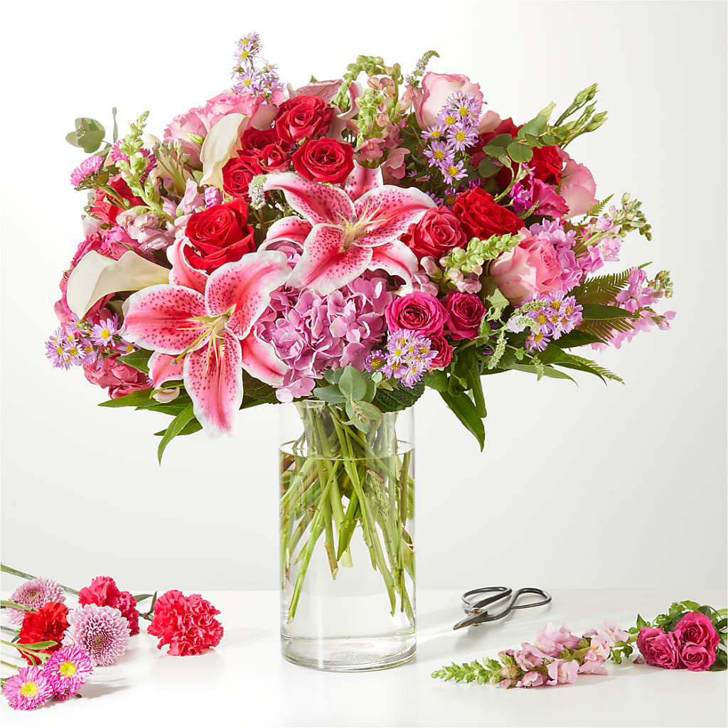 Swooning Over You - A Luxury Florist Original – BLOOM & BLOSSOM NORTH RALEIGH, Cary NC