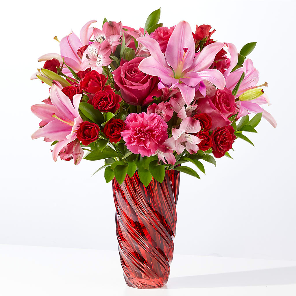 In Love Bouquet with Luxe Swirl Vase – BLOOM & BLOSSOM NORTH RALEIGH, Cary NC