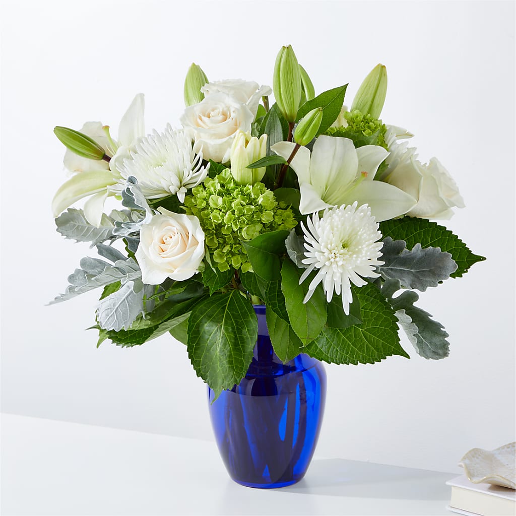 Snowy Dreams Bouquet – BLOOM & BLOSSOM NORTH RALEIGH, Cary NC
